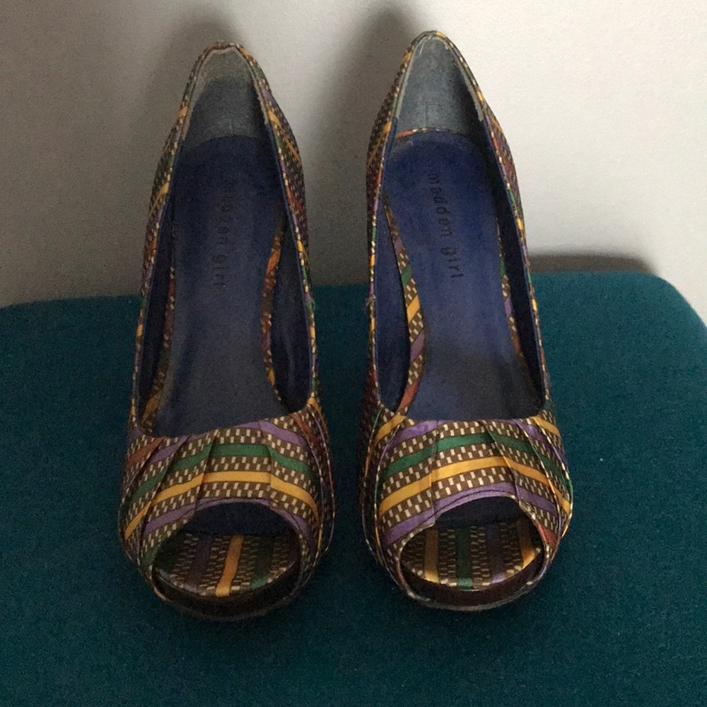 Madden Girl Multicolored PeepToe Heels Size 8.5